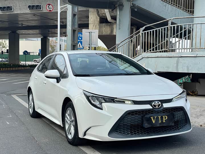 Фото 3 - Toyota Levin