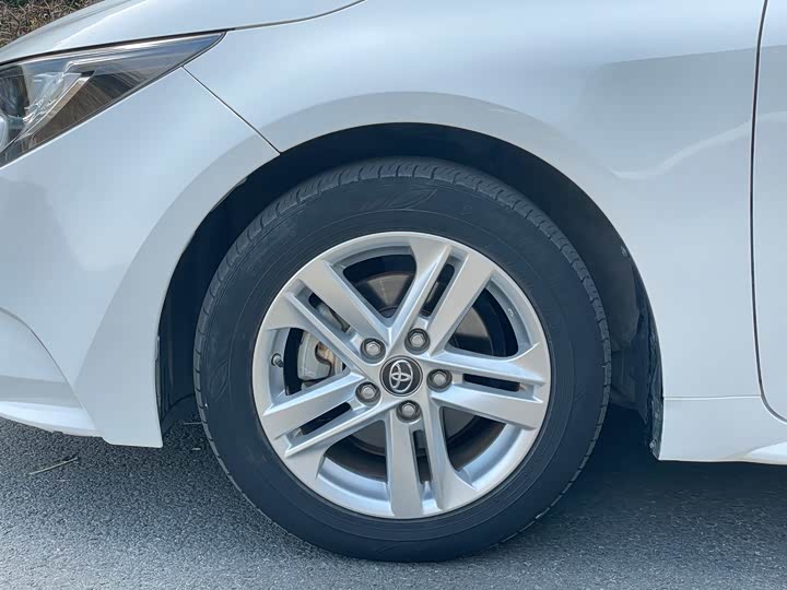 Фото 4 - Toyota Levin