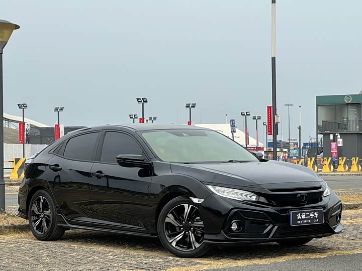 Фото 3 - Honda Civic