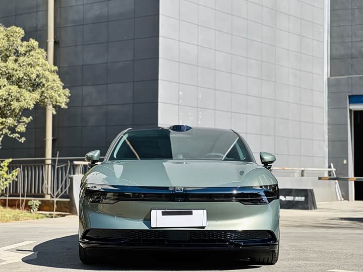 Фото 3 - Zeekr 007