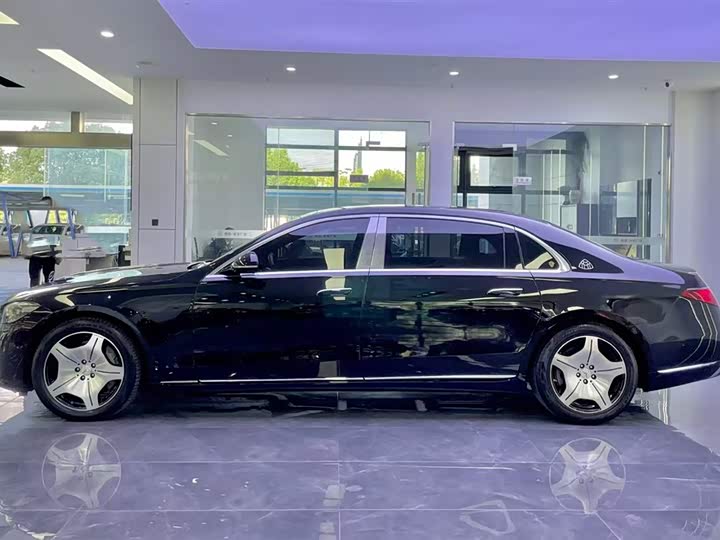 Фото 3 - Mercedes-Benz Maybach S-Class