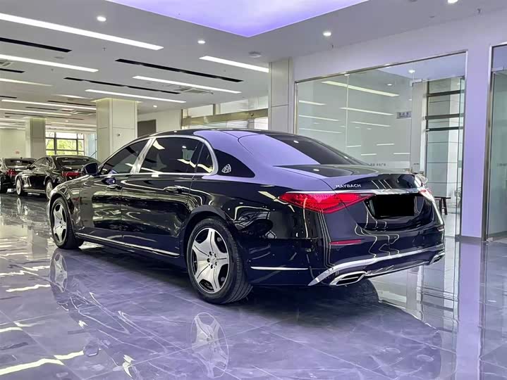 Фото 4 - Mercedes-Benz Maybach S-Class