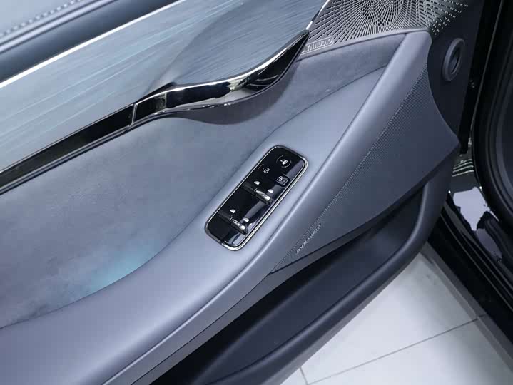 Фото 5 - Voyah Passion