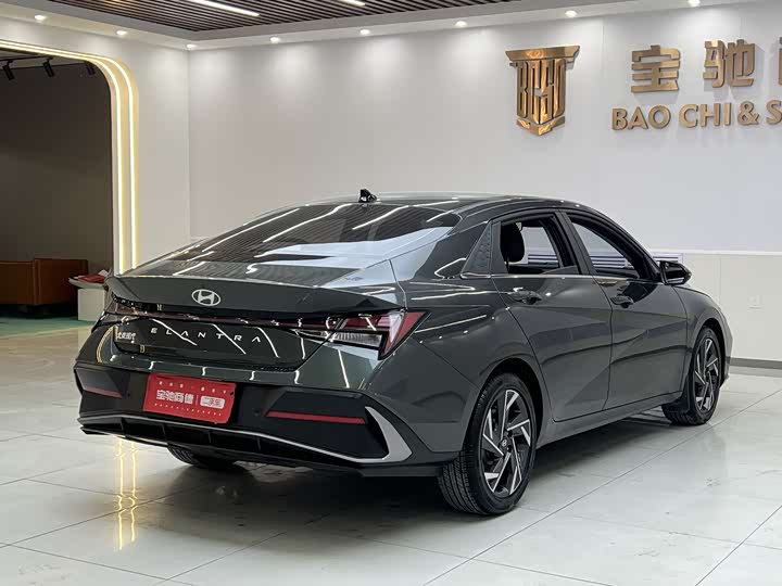 Фото 2 - Hyundai Elantra N line