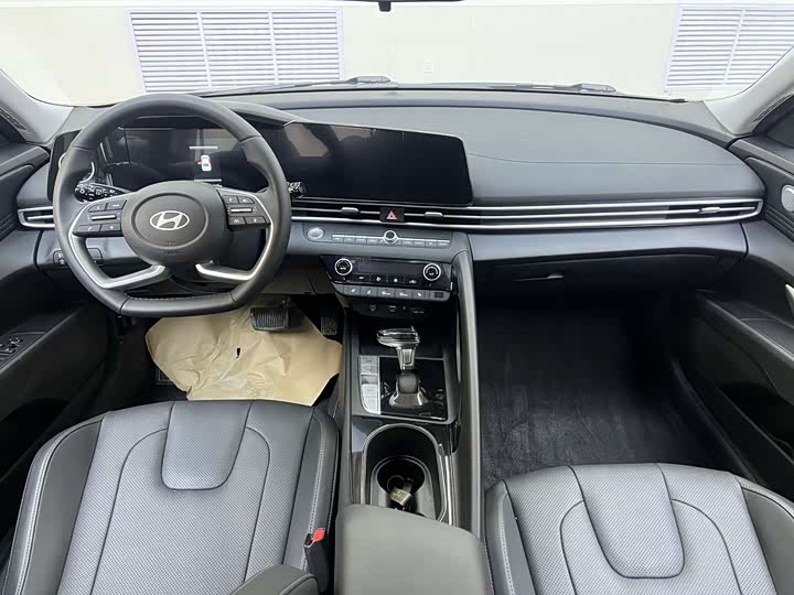 Фото 7 - Hyundai Elantra N line