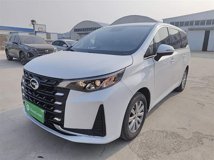 Фото 2 - GAC Trumpchi M6