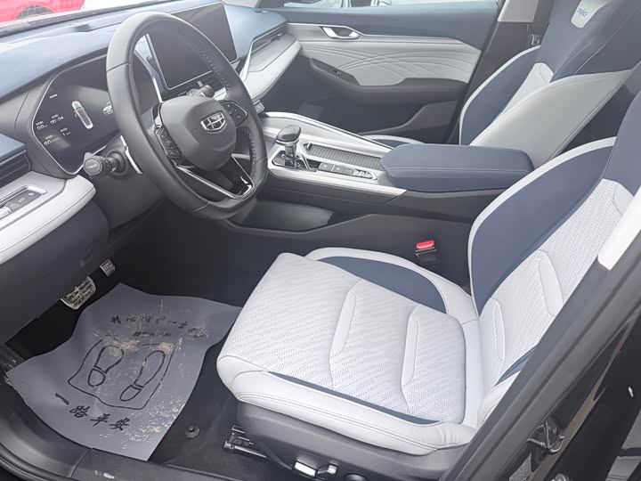 Фото 4 - Geely Preface