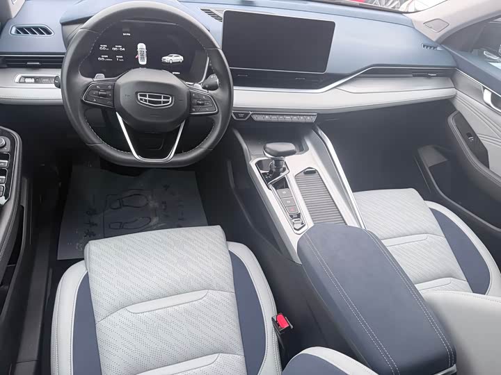 Фото 6 - Geely Preface