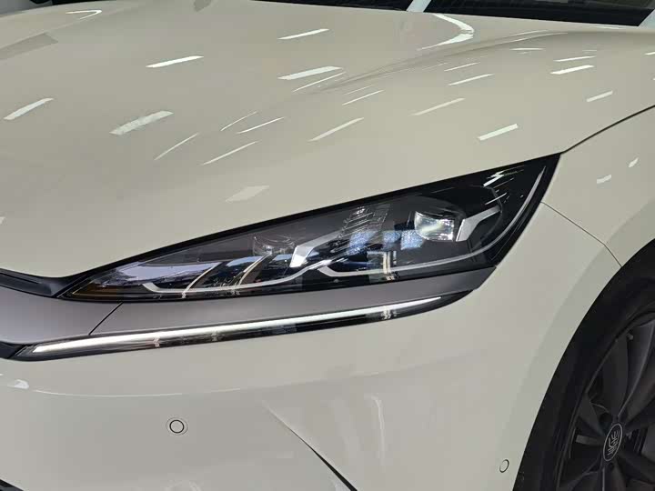 Фото 2 - BYD Qin L