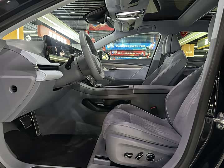 Фото 4 - Voyah Passion