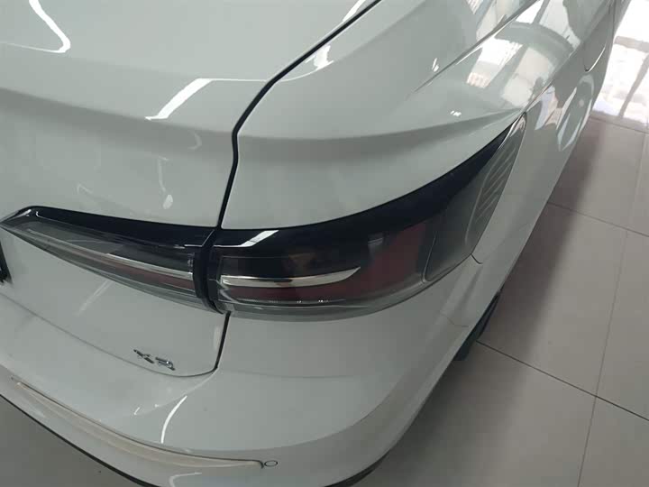 Фото 8 - Volkswagen Lavida