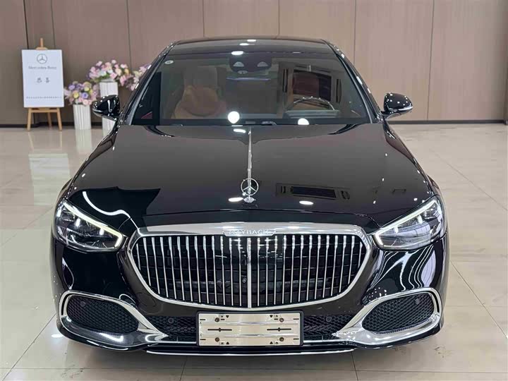 Фото 3 - Mercedes-Benz Maybach S-Class