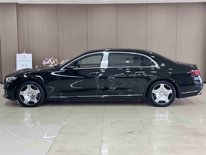 Фото 4 - Mercedes-Benz Maybach S-Class