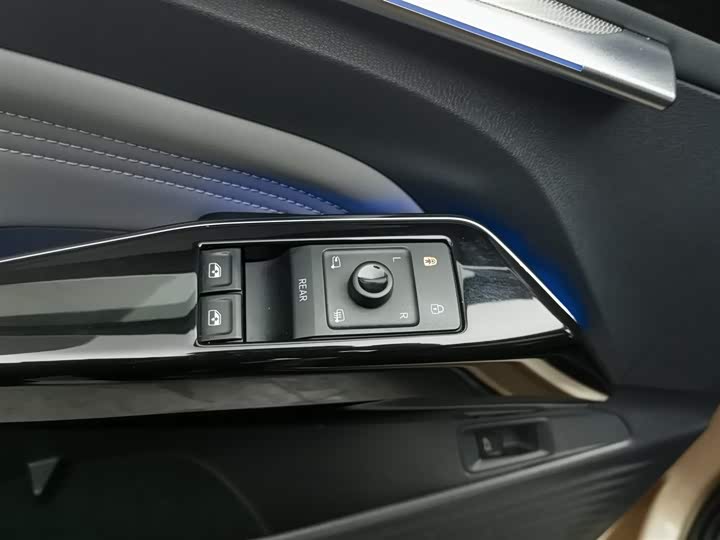 Фото 9 - Volkswagen ID.4 Crozz