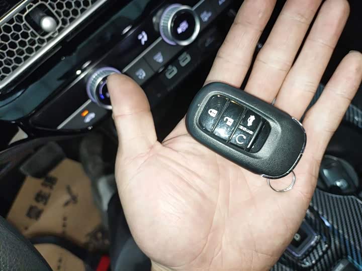 Фото 9 - Honda Civic