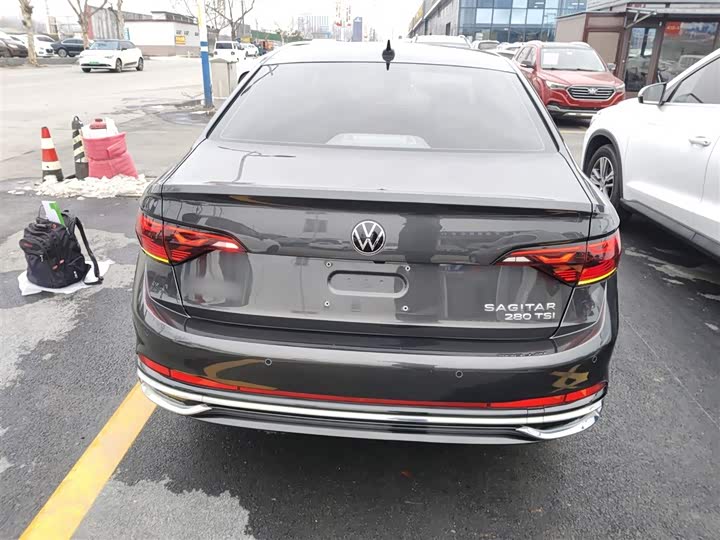 Фото 6 - Volkswagen Sagitar L