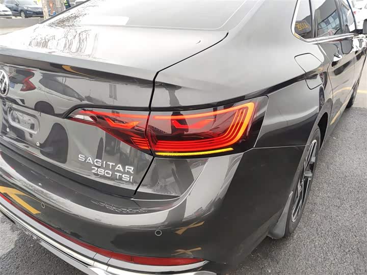 Фото 8 - Volkswagen Sagitar L