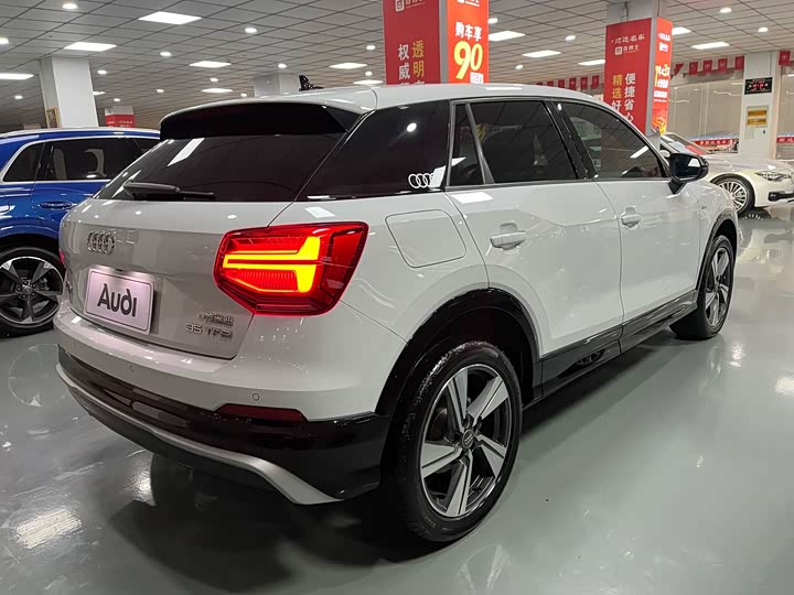 Фото 6 - Audi Q2L