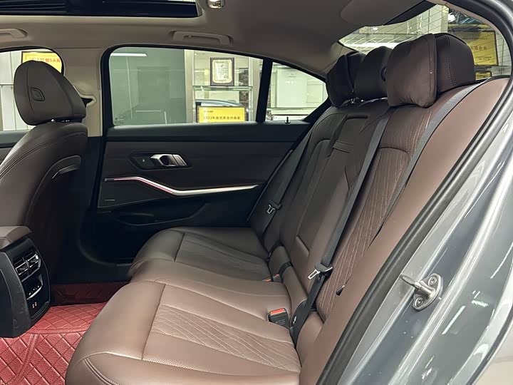 Фото 8 - BMW 3 Series