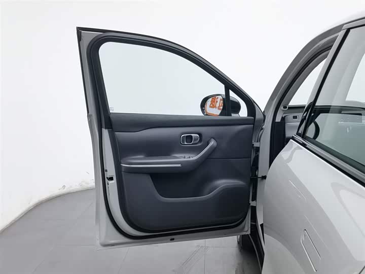 Фото 8 - Leapmotor C10