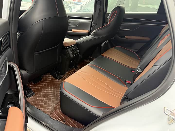 Фото 5 - BYD Song Plus