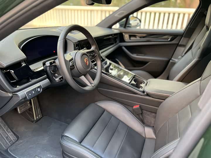 Фото 5 - Porsche Panamera
