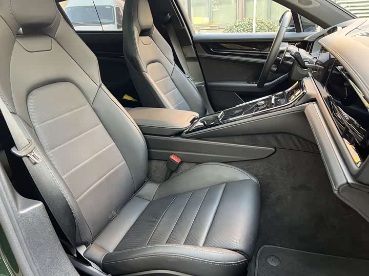 Фото 7 - Porsche Panamera