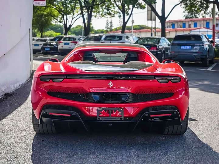 Фото 6 - Ferrari 296