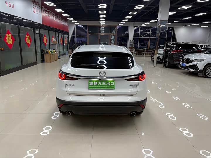 Фото 5 - Mazda CX-4