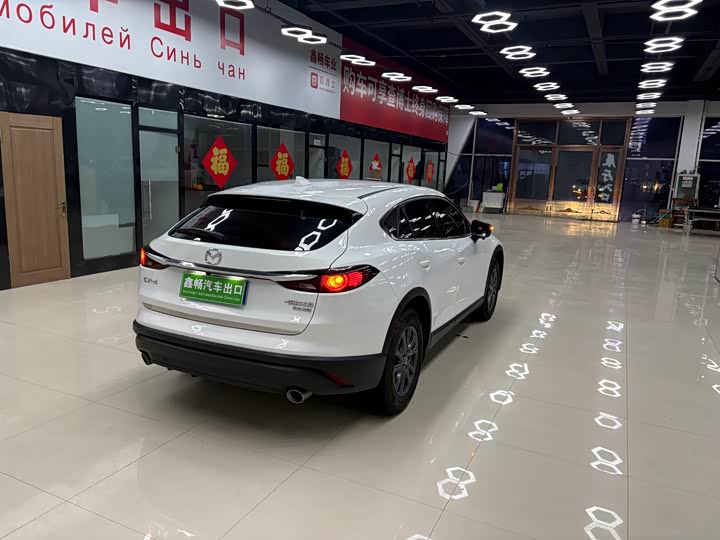 Фото 6 - Mazda CX-4