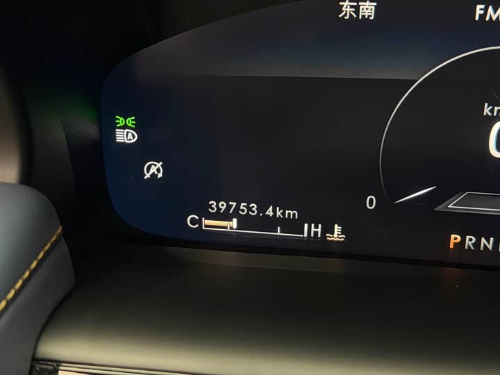 Фото 8 - Lincoln Nautilus