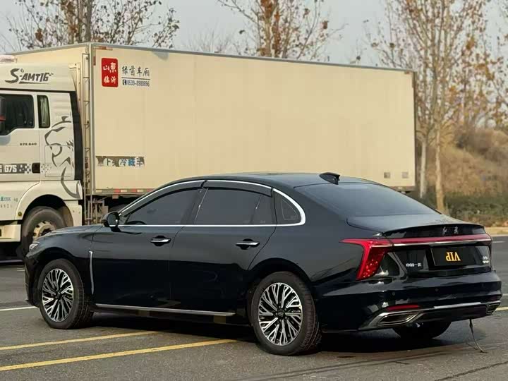 Фото 7 - Hongqi H5