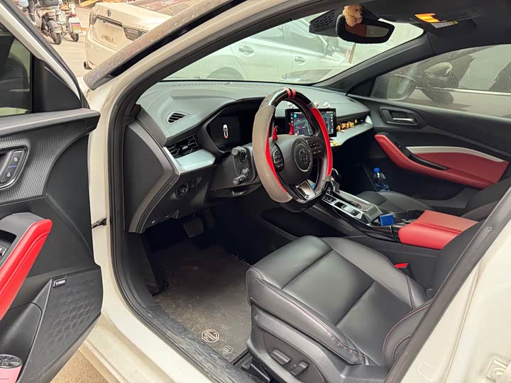 Фото 2 - MG Motor 5