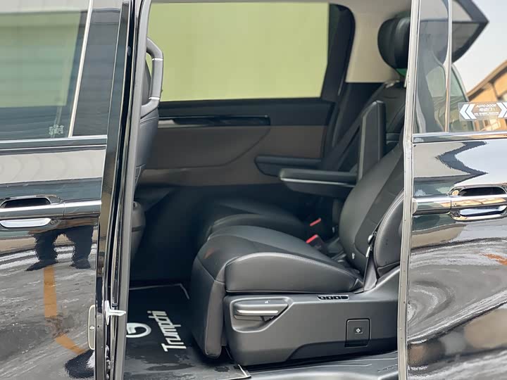 Фото 8 - GAC Trumpchi E8