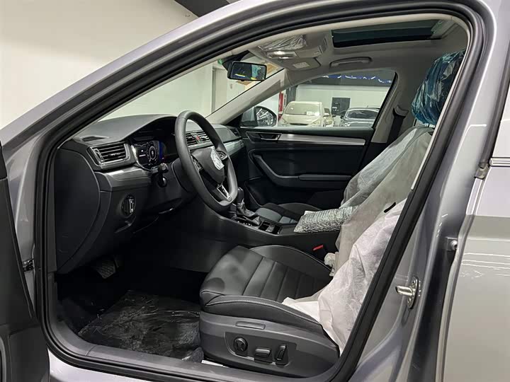 Фото 9 - Skoda Superb