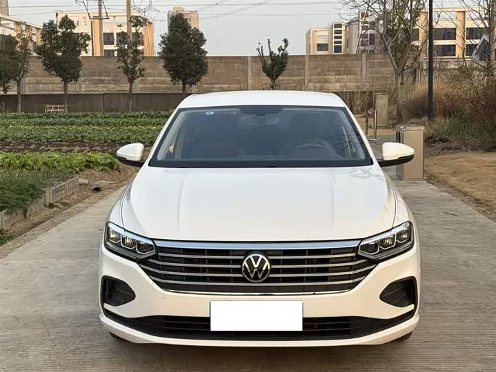 Фото 3 - Volkswagen Lavida