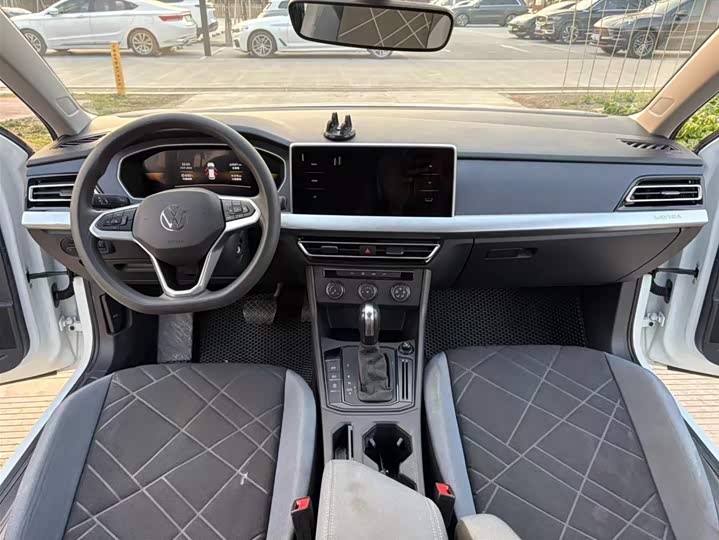 Фото 5 - Volkswagen Lavida