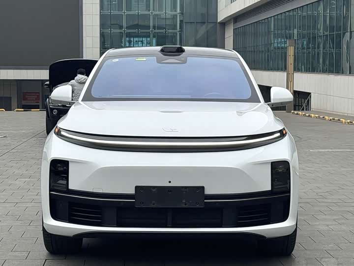 Фото 2 - LiXiang L7