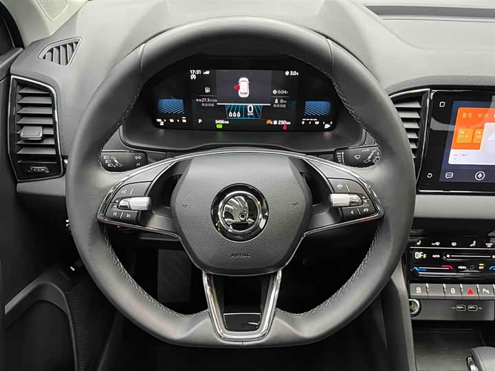 Фото 3 - Skoda Karoq