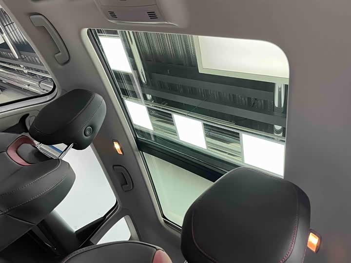 Фото 9 - Skoda Karoq