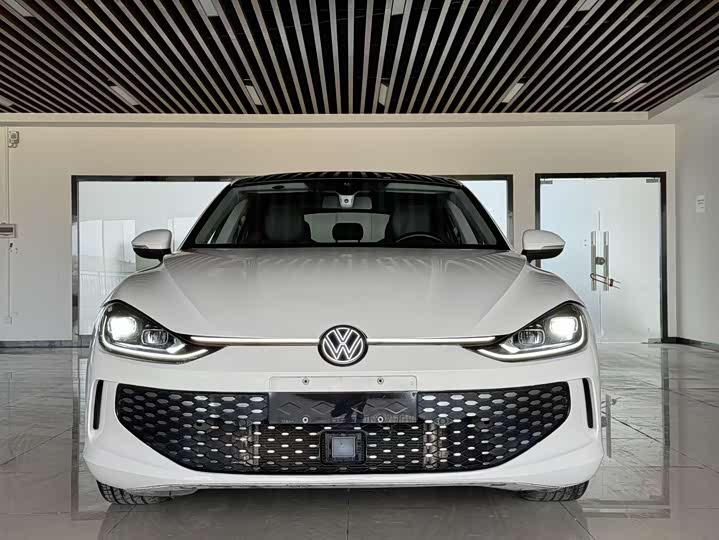 Фото 2 - Volkswagen Lamando L