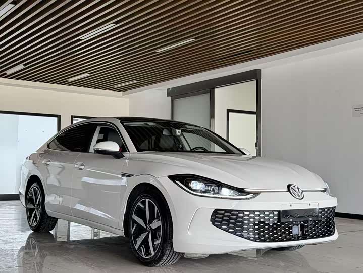 Фото 3 - Volkswagen Lamando L