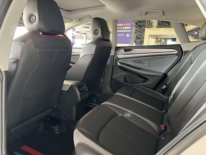 Фото 6 - Volkswagen Lamando L