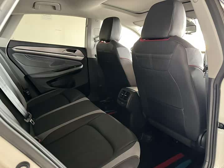 Фото 8 - Volkswagen Lamando L