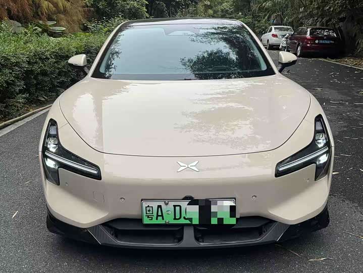 Фото 2 - XPeng Mona M03