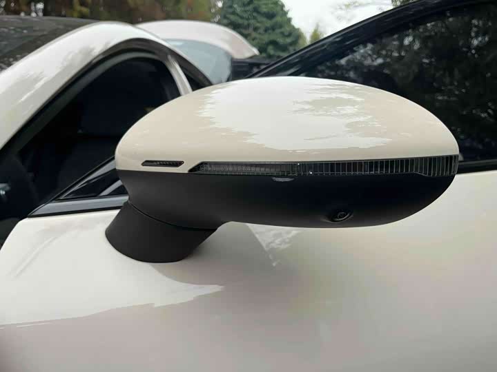 Фото 9 - XPeng Mona M03