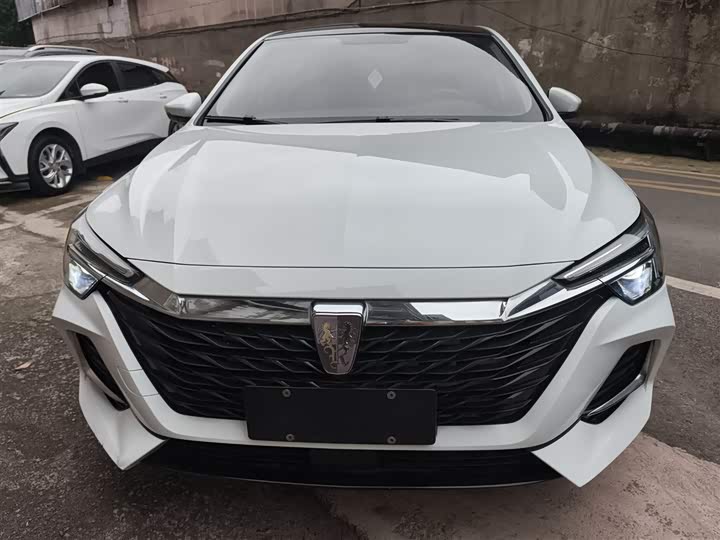 Фото 3 - Roewe i6 Max EV