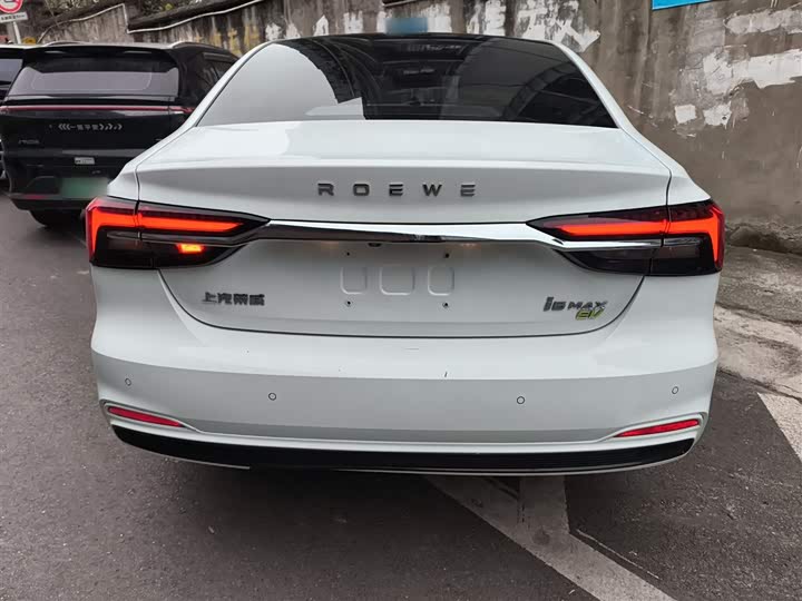 Фото 6 - Roewe i6 Max EV