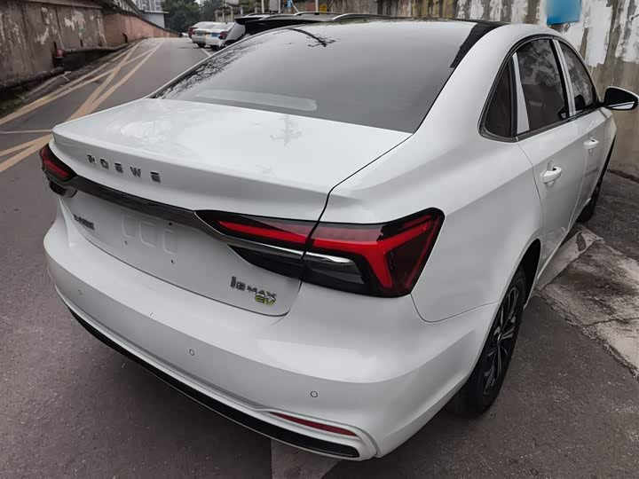 Фото 7 - Roewe i6 Max EV