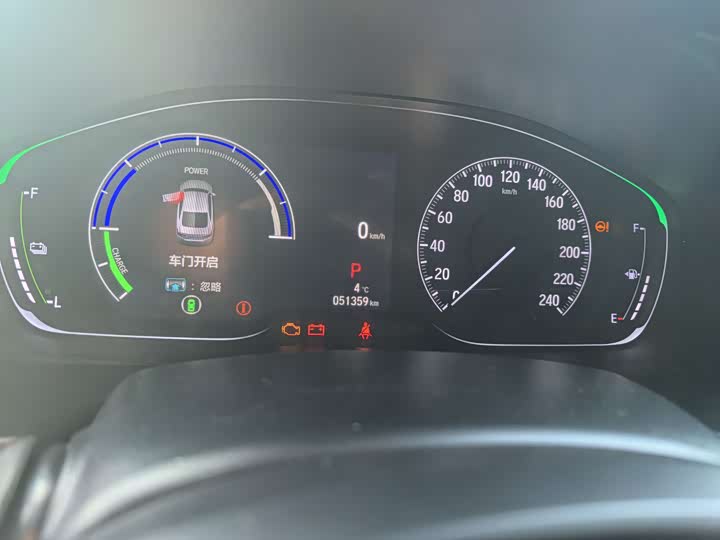 Фото 9 - Honda Accord